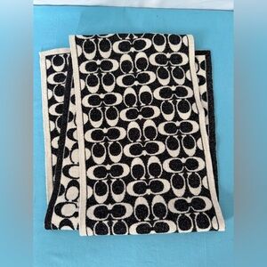 Coach EUC Signature reversible knit scarf with metallic thread detail